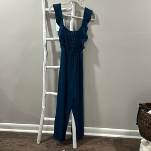 Women’s small wide leg jumper, back tie detail